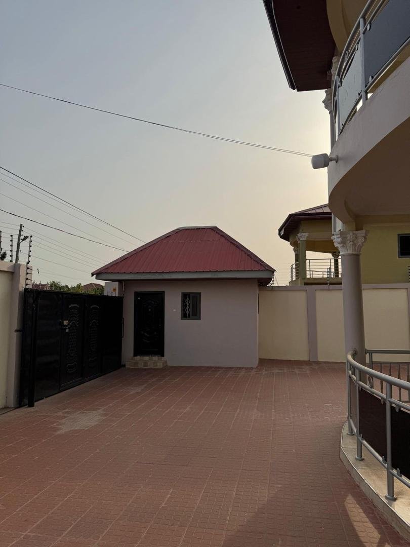 Fully Furnished 5-Bedroom House for Sale in Prime Dzorwulu Location