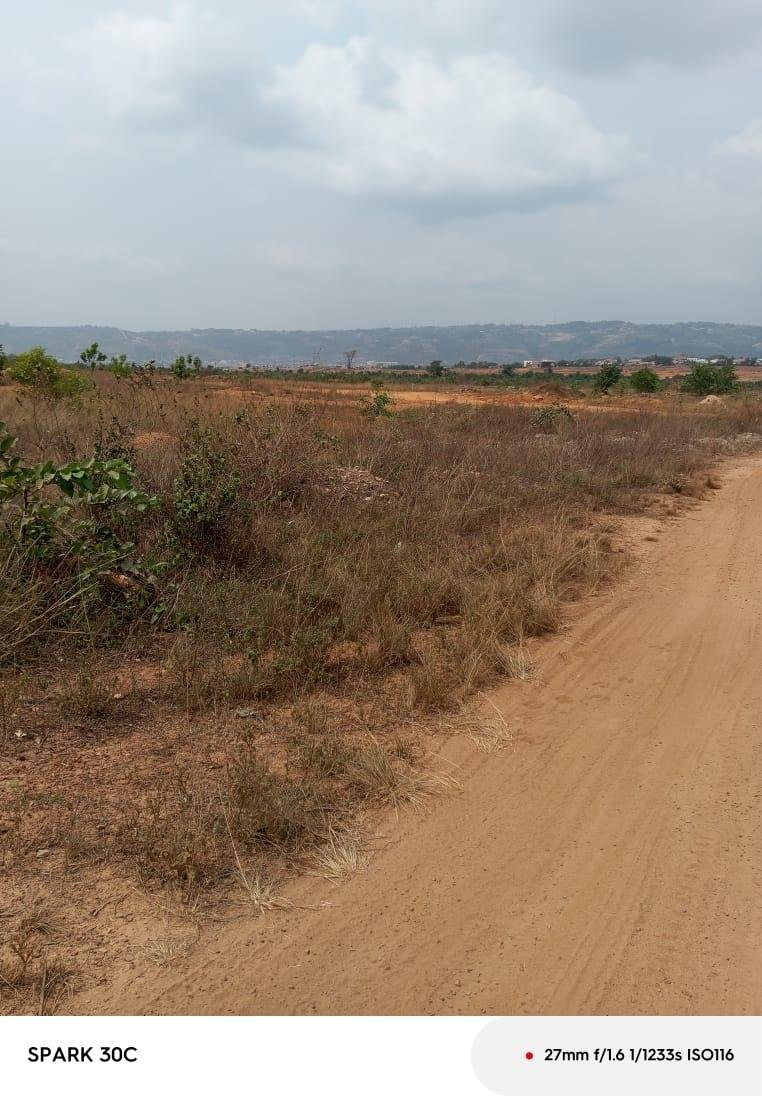 Land for Sale at Damfa – GH₵200,000 per Plot