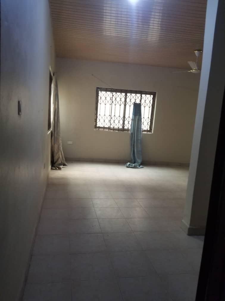Well-maintained 2-bedroom self-contain house for rent in the desirable ACP area.