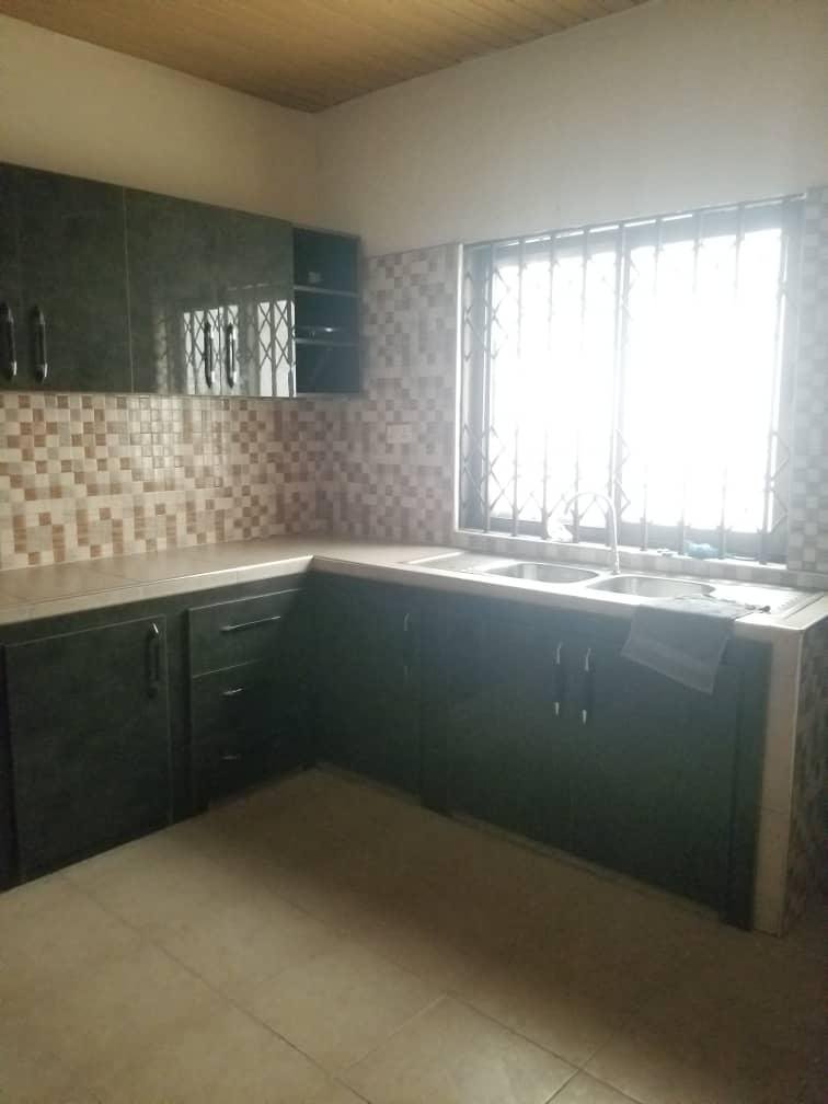 Well-maintained 2-bedroom self-contain house for rent in the desirable ACP area.