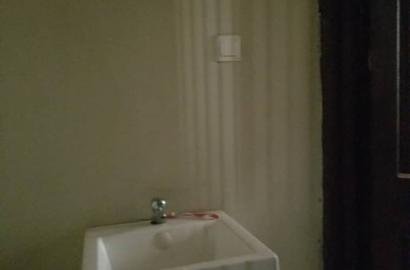 Well-maintained 2-bedroom self-contain house for rent in the desirable ACP area.