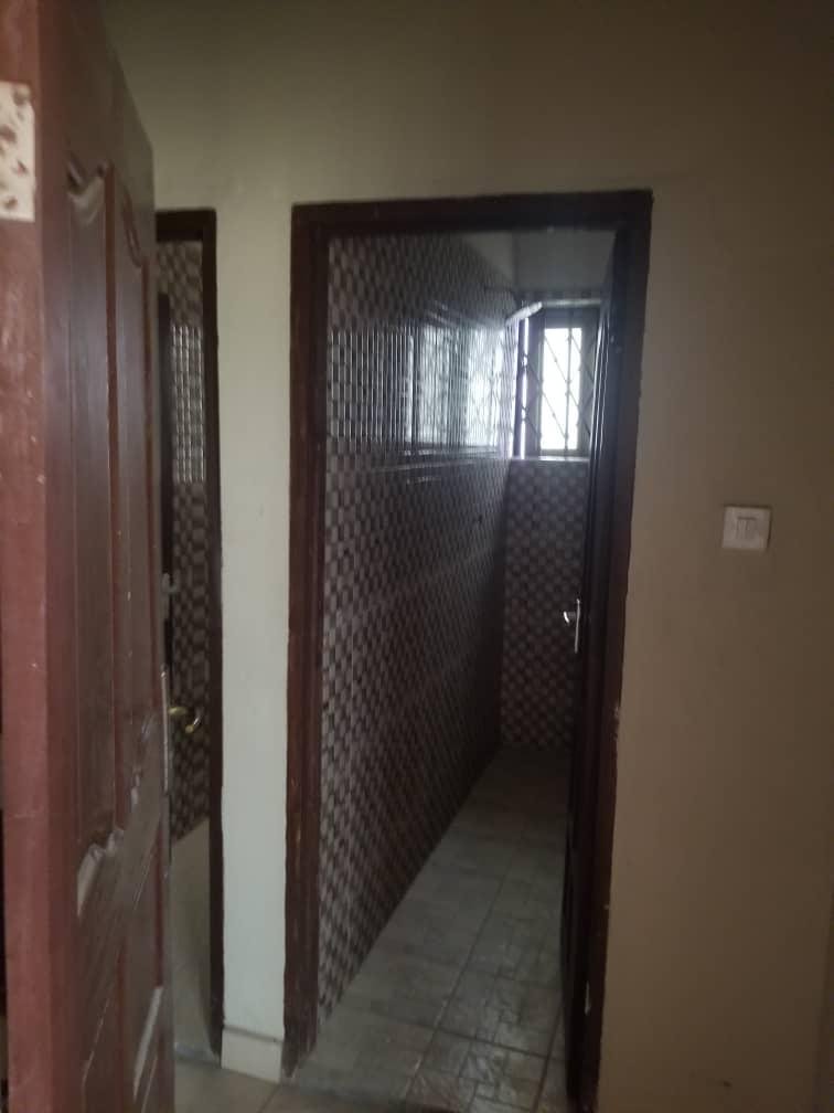 Well-maintained 2-bedroom self-contain house for rent in the desirable ACP area.