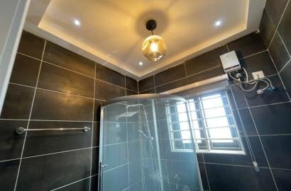 5-BEDROOM SEMI FURNISHED HOUSE FOR SALE – ACHIAMAN AMASAMAN ($290,000)