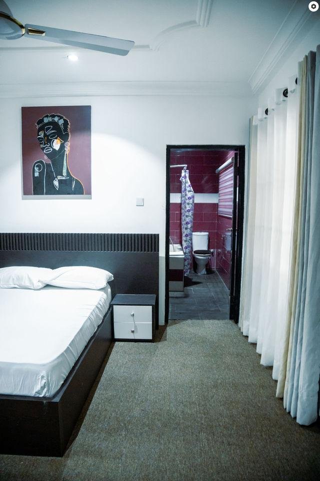 The Space - Luxury 5 bedroom house in Adenta