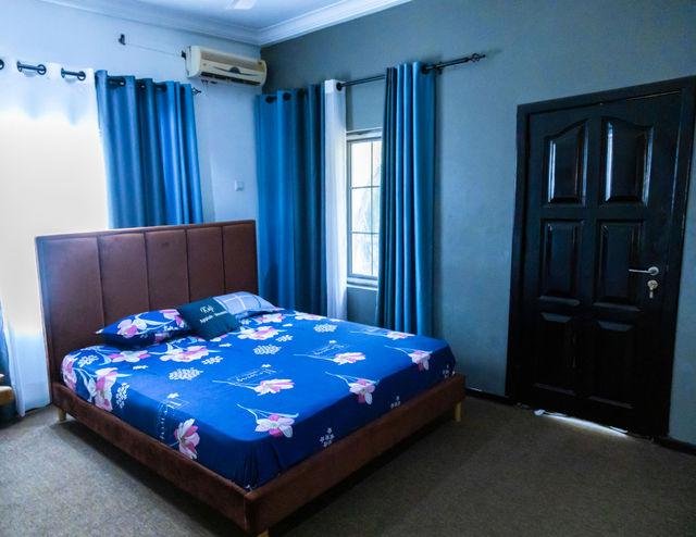 The Space - Luxury 5 bedroom house in Adenta